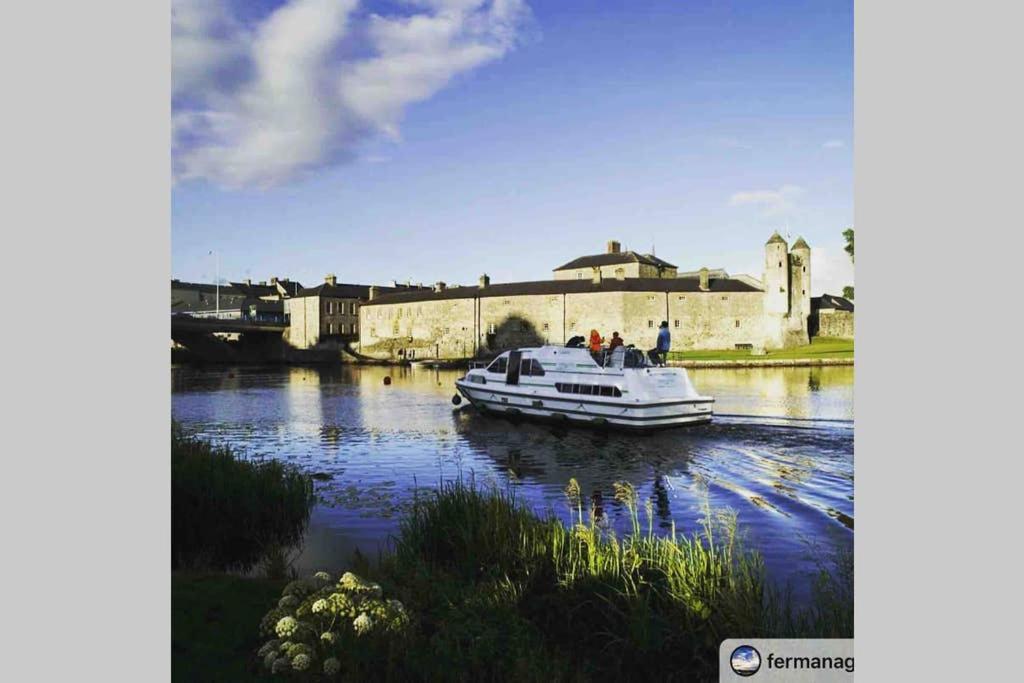 Swallow Lane, Enniskillen, Co Fermanagh, 5* Chic Villa Exterior photo