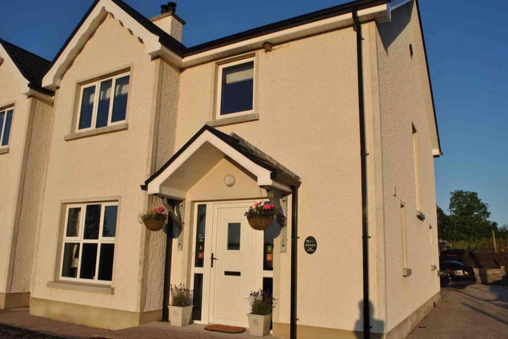 Swallow Lane, Enniskillen, Co Fermanagh, 5* Chic Villa Exterior photo